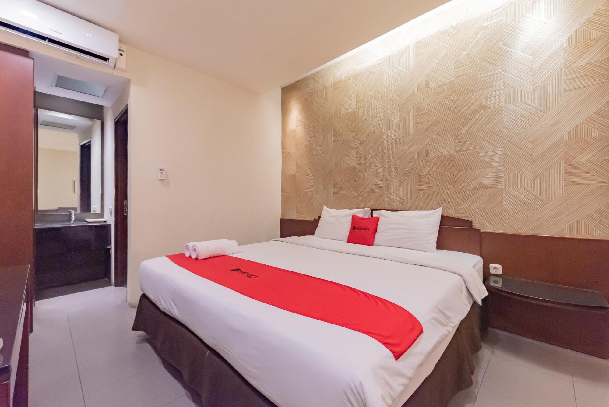 Reddoorz Plus @ Cipaganti Street 3 万隆 外观 照片