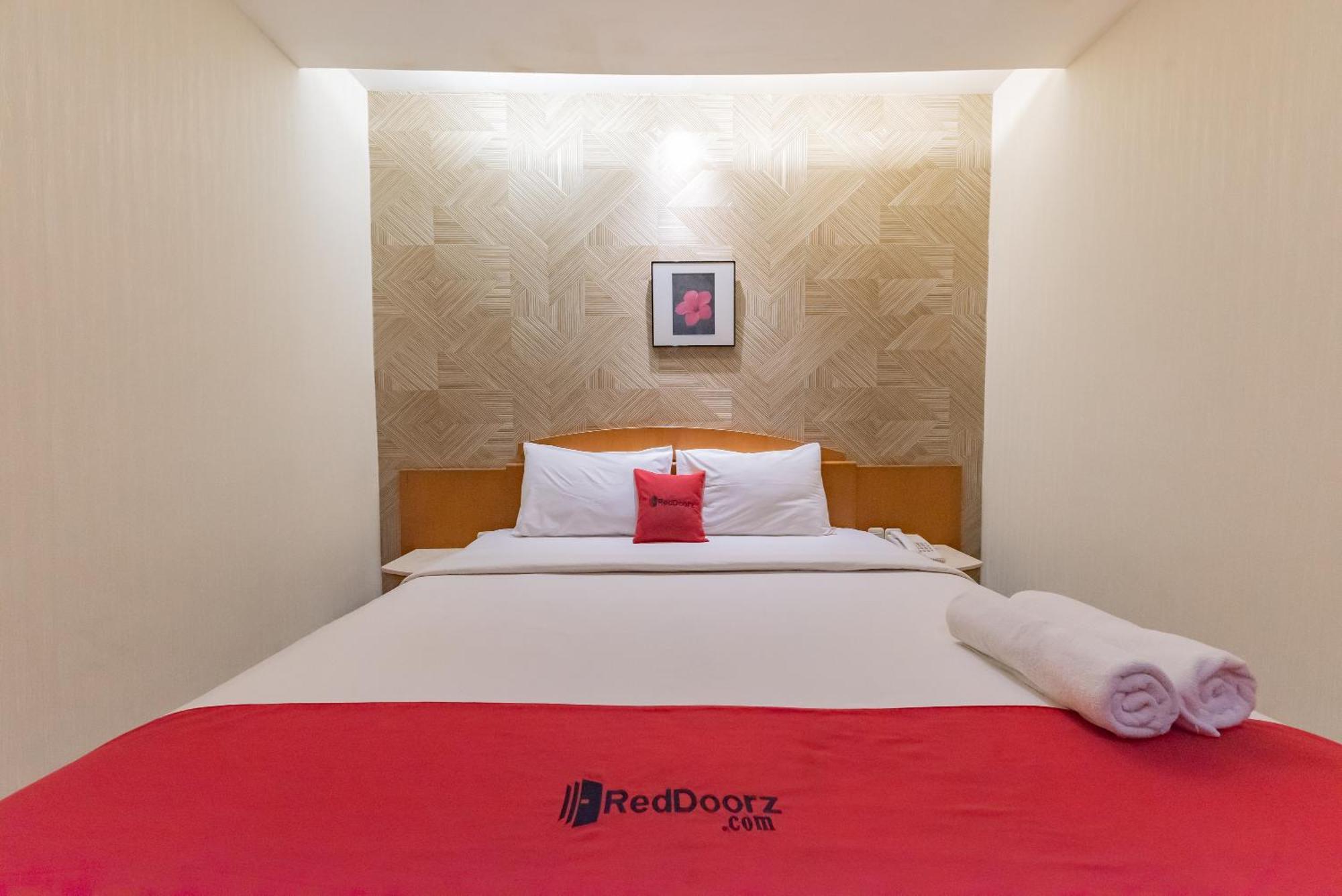 Reddoorz Plus @ Cipaganti Street 3 万隆 外观 照片