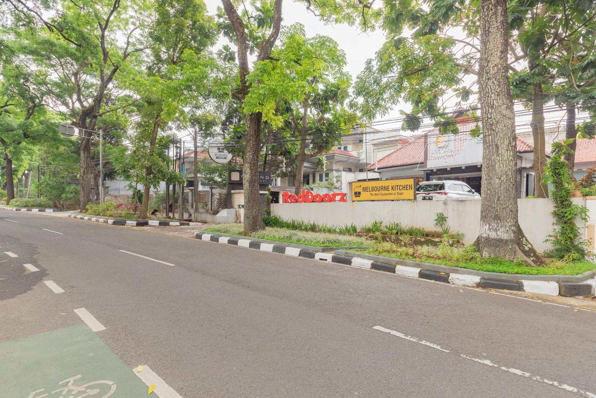 Reddoorz Plus @ Cipaganti Street 3 万隆 外观 照片